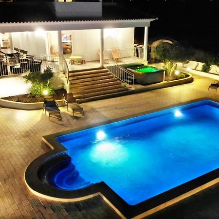 Sunset Villa By Laranjal Rentals Olhos de Agua  Esterno foto